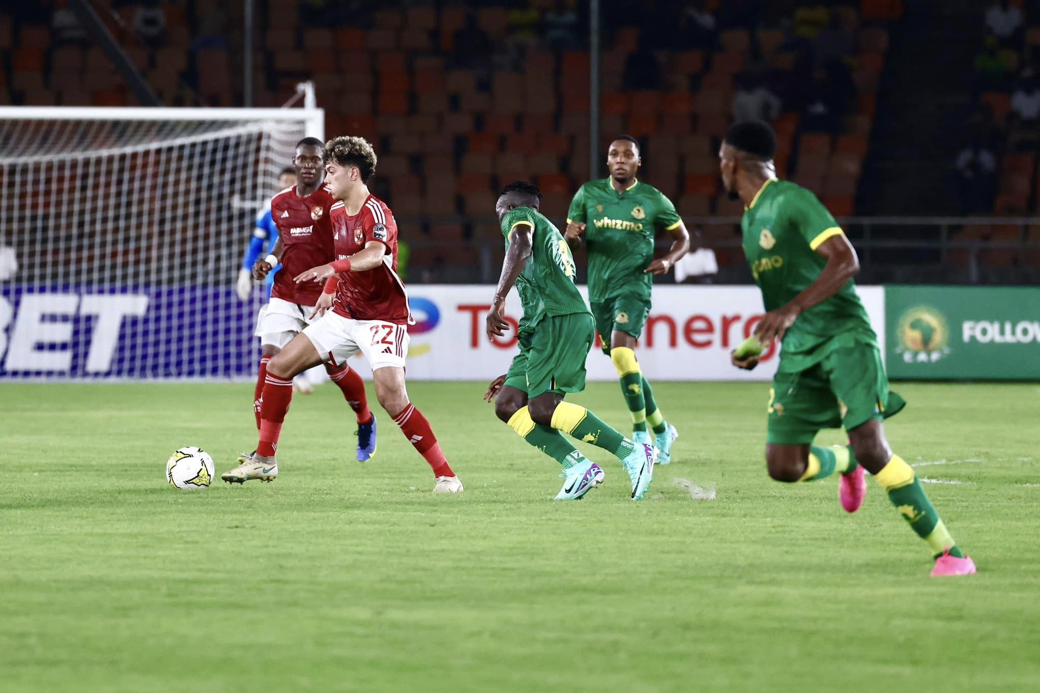 أخبار الأهلي: الأهلي يتعادل مع يانج أفريكانز في الشوط الأول