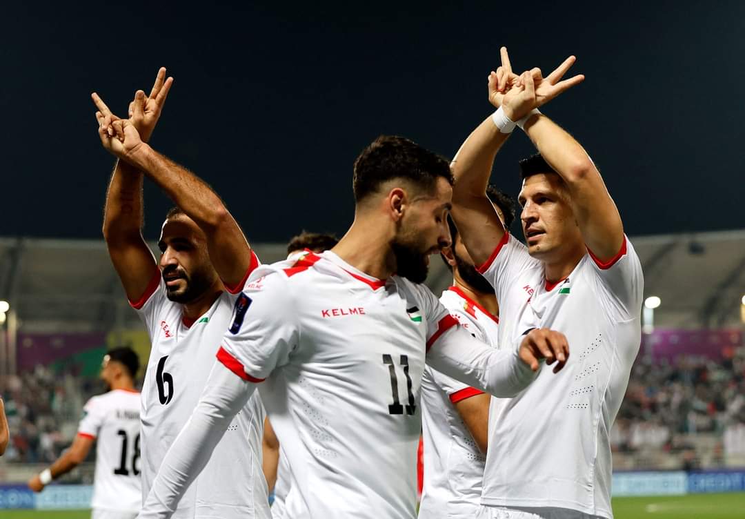 مصر تهزم أنجولا فى ربع نهائى أمم أفريقيا لليد وتتأهل للمربع الذهبى… رسميًا.. منتخب فلسطين يصعد لدور ثمن نهائي بطولة كأس آسيا لأول في مرة في التاريخ بعد الفوز على هونغ كونغ …الإمارات تخسر 1 – 2 من إيران وترافقها في المركز الثاني إلى دور الـ 16 عن المجموعة الثالثة لكأس أمم آسيا قطر 2023