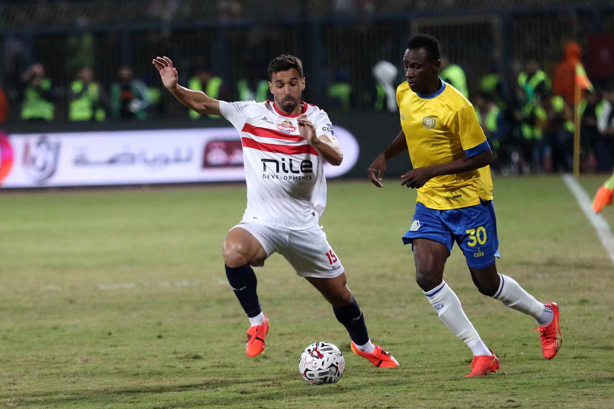 عقوبات رادعة من رابطة الأندية على جماهير الزمالك والإسماعيلي