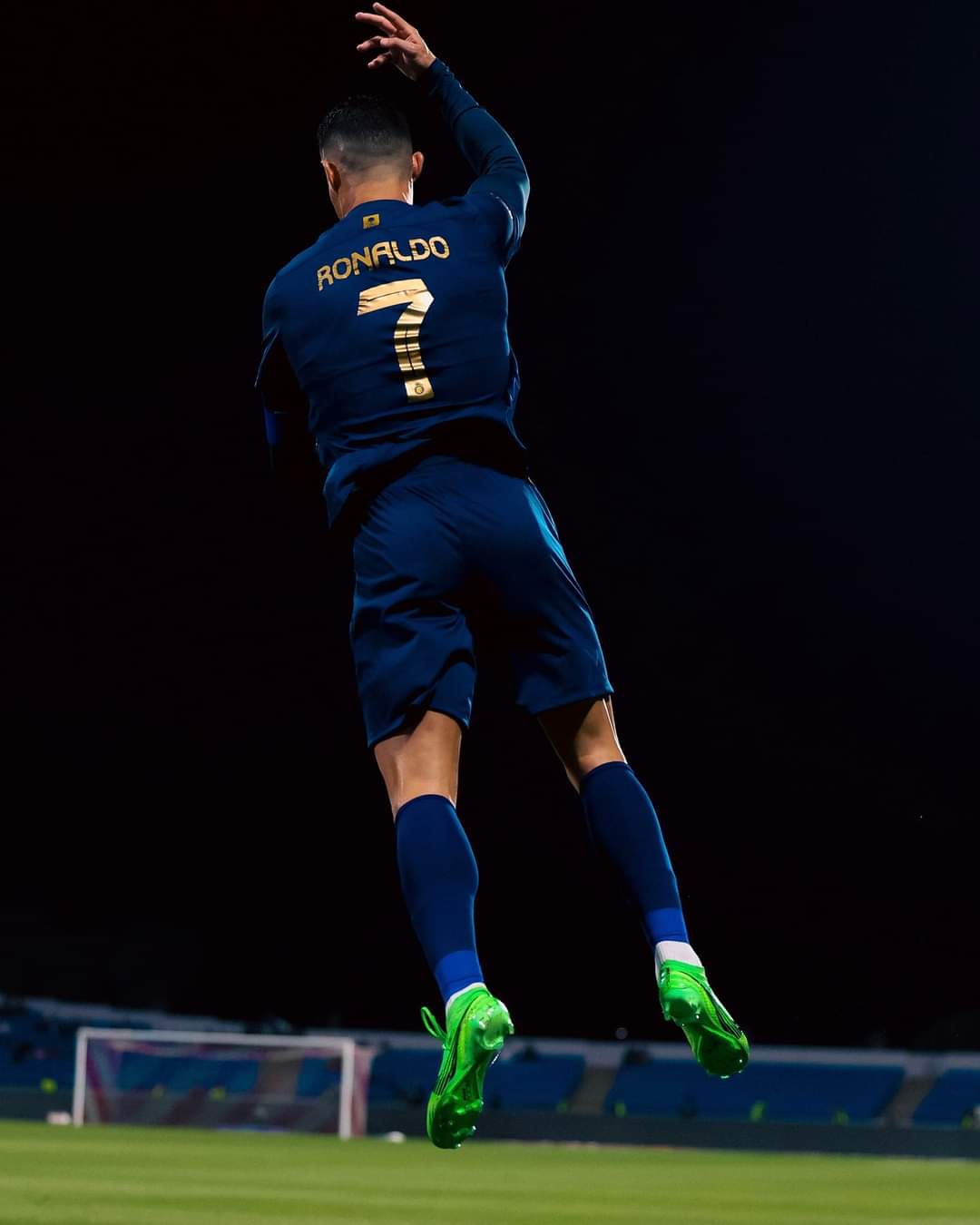 هاتريك كريستيانو رونالدو.. النصر يقسو على أبها 8-0 … الهلال يصعق الأخدود بثلاثية