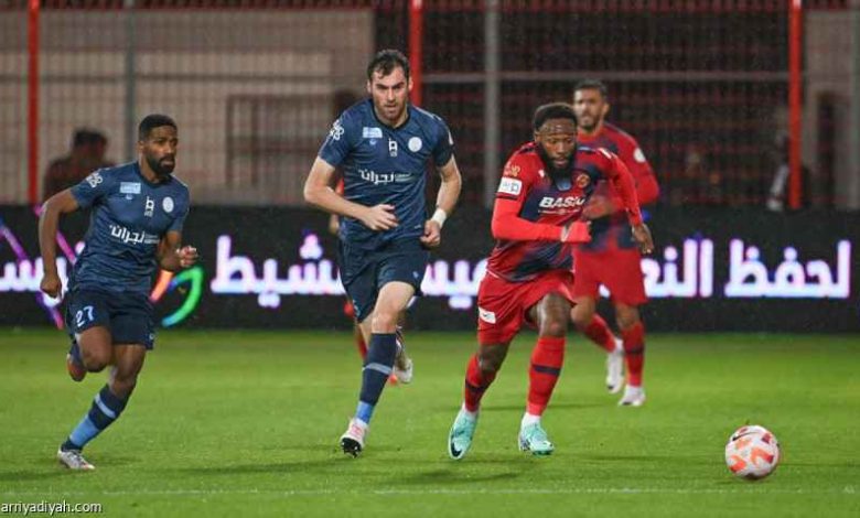 التعاون يهزم الخليج في دوري روشن السعودي …. ضمك يحقق فوزه الأول في دوري روشن السعودي على حساب الأخدود