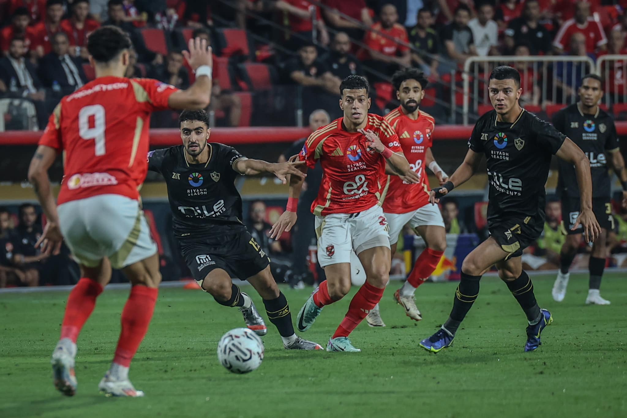 أخبار الأهلي: إلى ضربات الترجيح.. نهاية مباراة الأهلي والزمالك بالتعادل السلبي