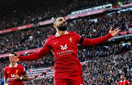 محمد صلاح يقود ليفربول للفوز ضد تشيلسي 2 / 1 ليواصل الريدز الانفراد بصدارة ترتيب البريميرليج … التعادل يحسم موقعة نانت ضد نيس بمشاركة نجوم منتخب مصر