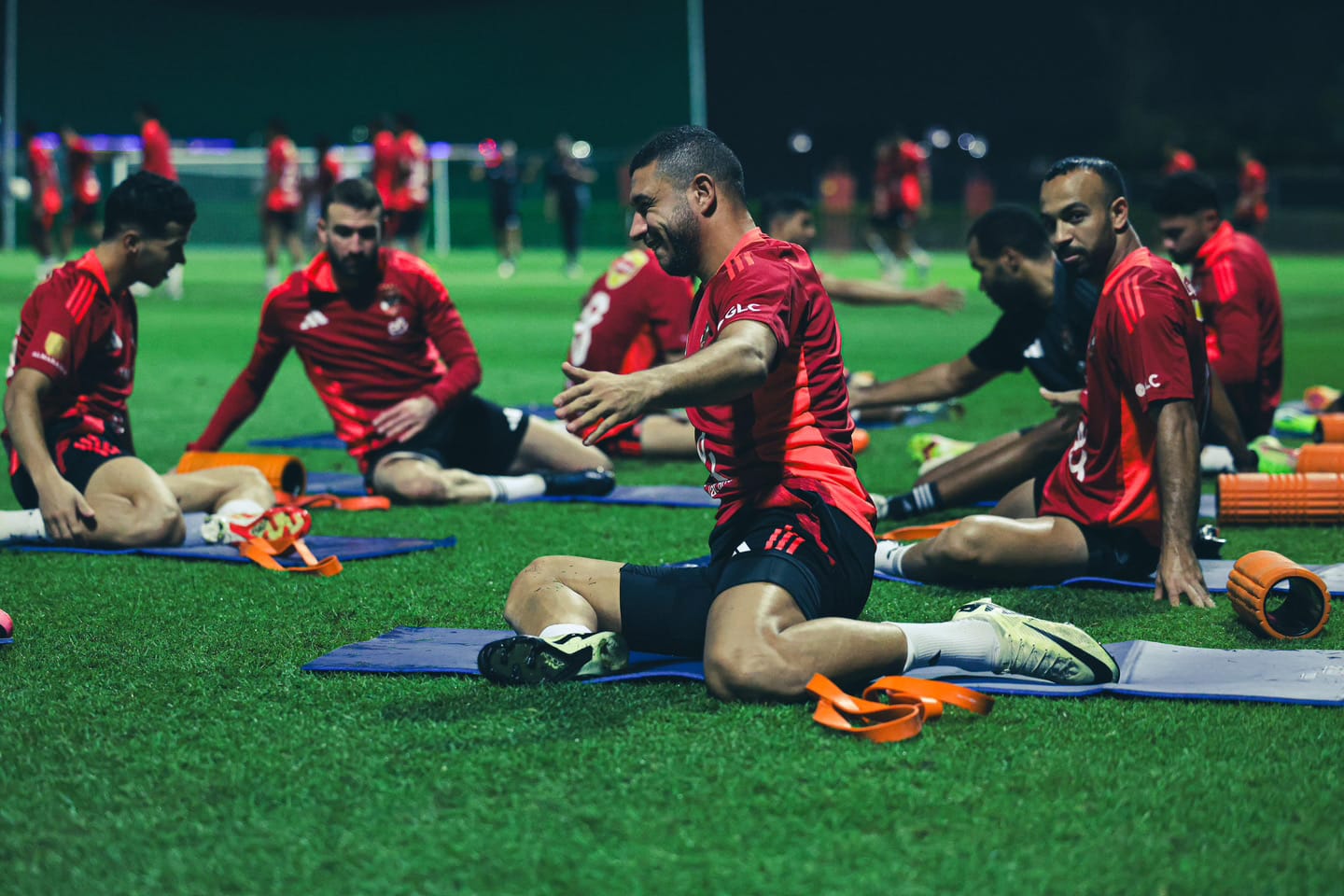 أخبار الأهلي: شوبير يكشف عن تشكيل الأهلي والزمالك بنهائي كأس السوبر.. مفاجآت بالجملة
