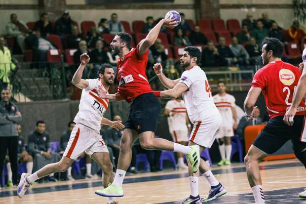 أخبار الأهلي : “بالقاضية.. الأهلي يهزم الزمالك ويتأهل لنهائي بطولة إفريقيا لكرة اليد