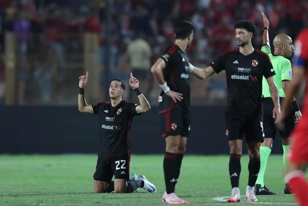 الاهلي يفحص امام عاشور للمشاركة في التدريبات