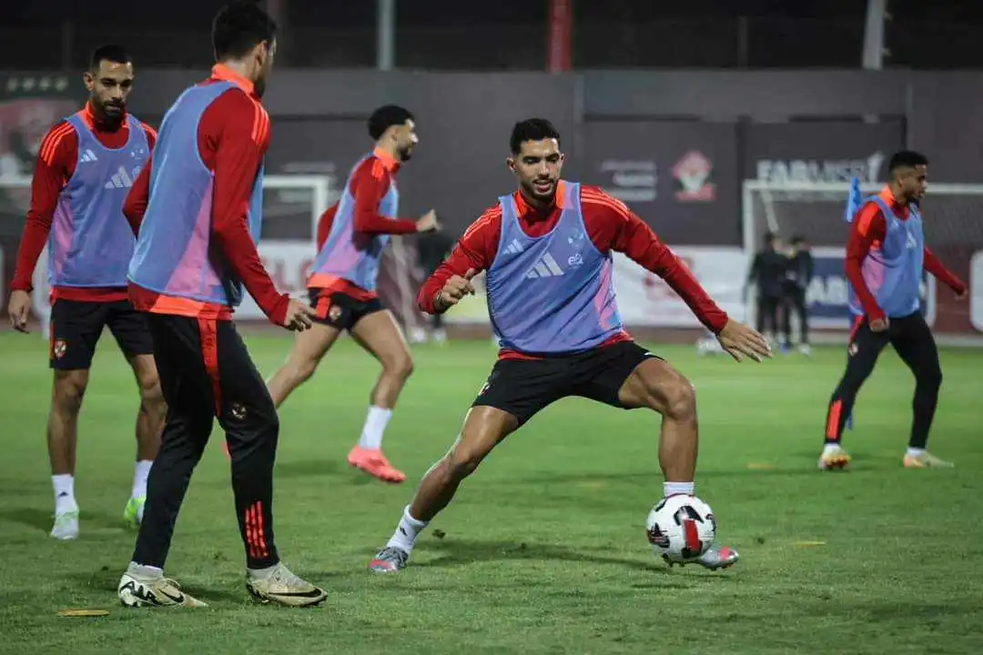 غيابات بالجملة..تعرف علي تشكيل الاهلي امام سيراميكا في الدوري المصري