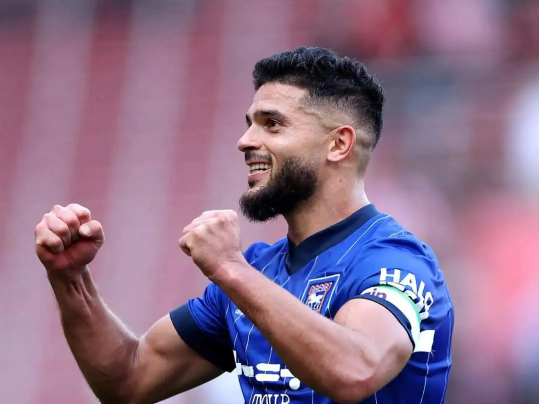 سام مرسي يقود إبسويتش تاون الي تعادل مثير مع مانشستر يونايتد في الدوري الانجليزي