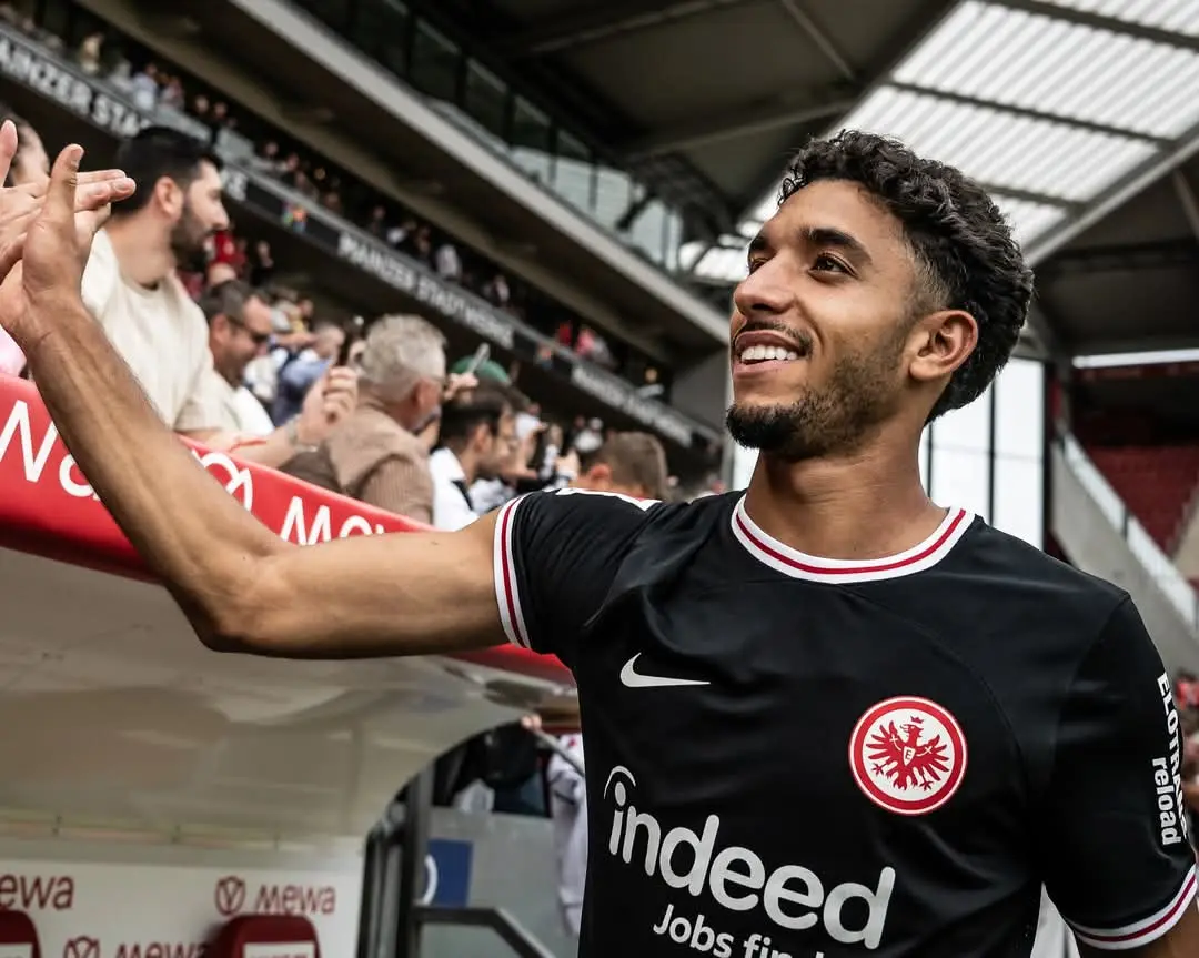 موعد مباراة فرانكفورت ضد ليون في الدوري الاوروبي والقناة الناقلة