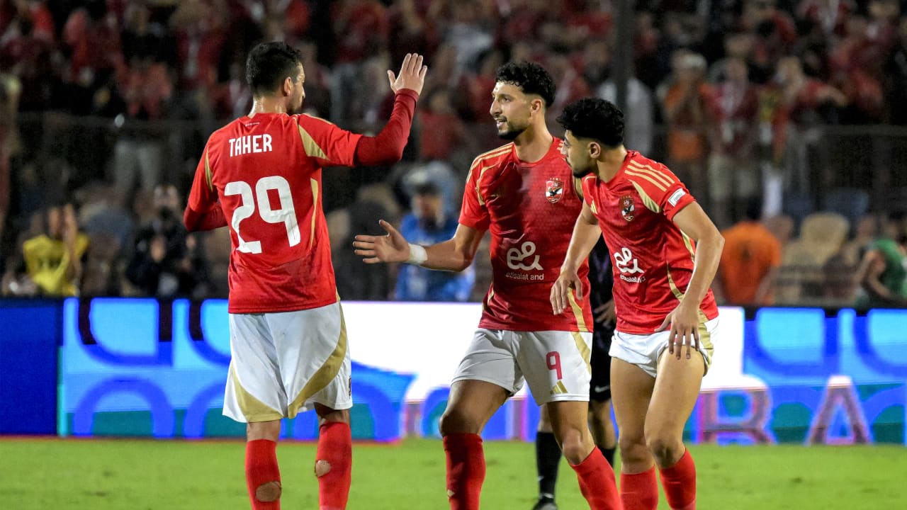 بعد فوز الأهلي وتعادل الزمالك.. أخر تحديث جدول ترتيب الدوري المصري 2024-2025 “صدارة المارد الاحمر بشكل مؤقت”