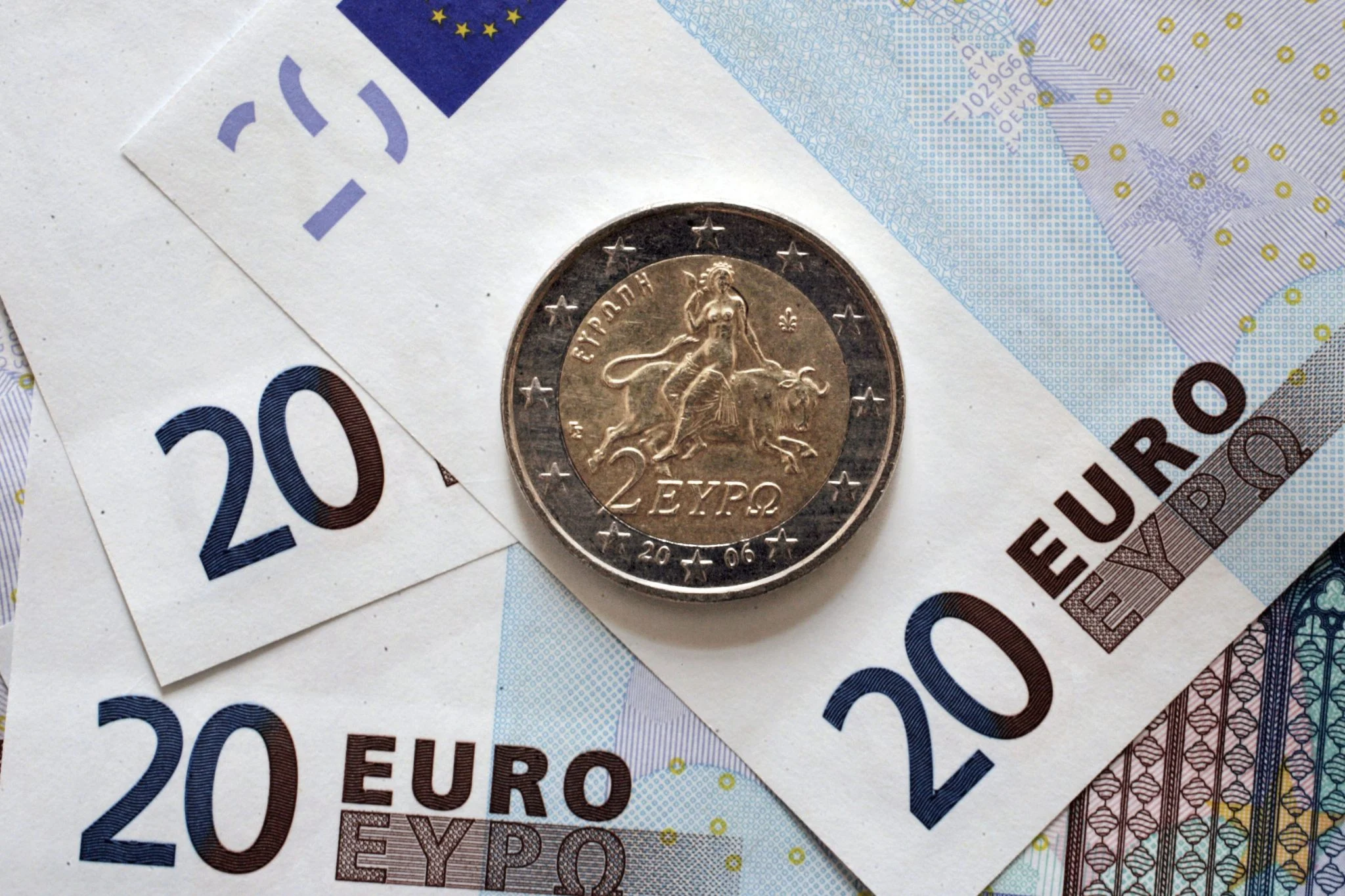 مباشر سعر اليورو اليوم الجمعة 24 يناير 2025 في البنوك المصرية والسوق السوداء