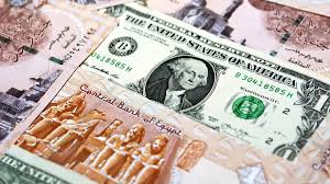 الدولار ناوى علي ايه!! كم سعر 100 دولار اليوم في السوق السوداء اليوم الثلاثاء 21 يناير 2025 وكافة البنوك