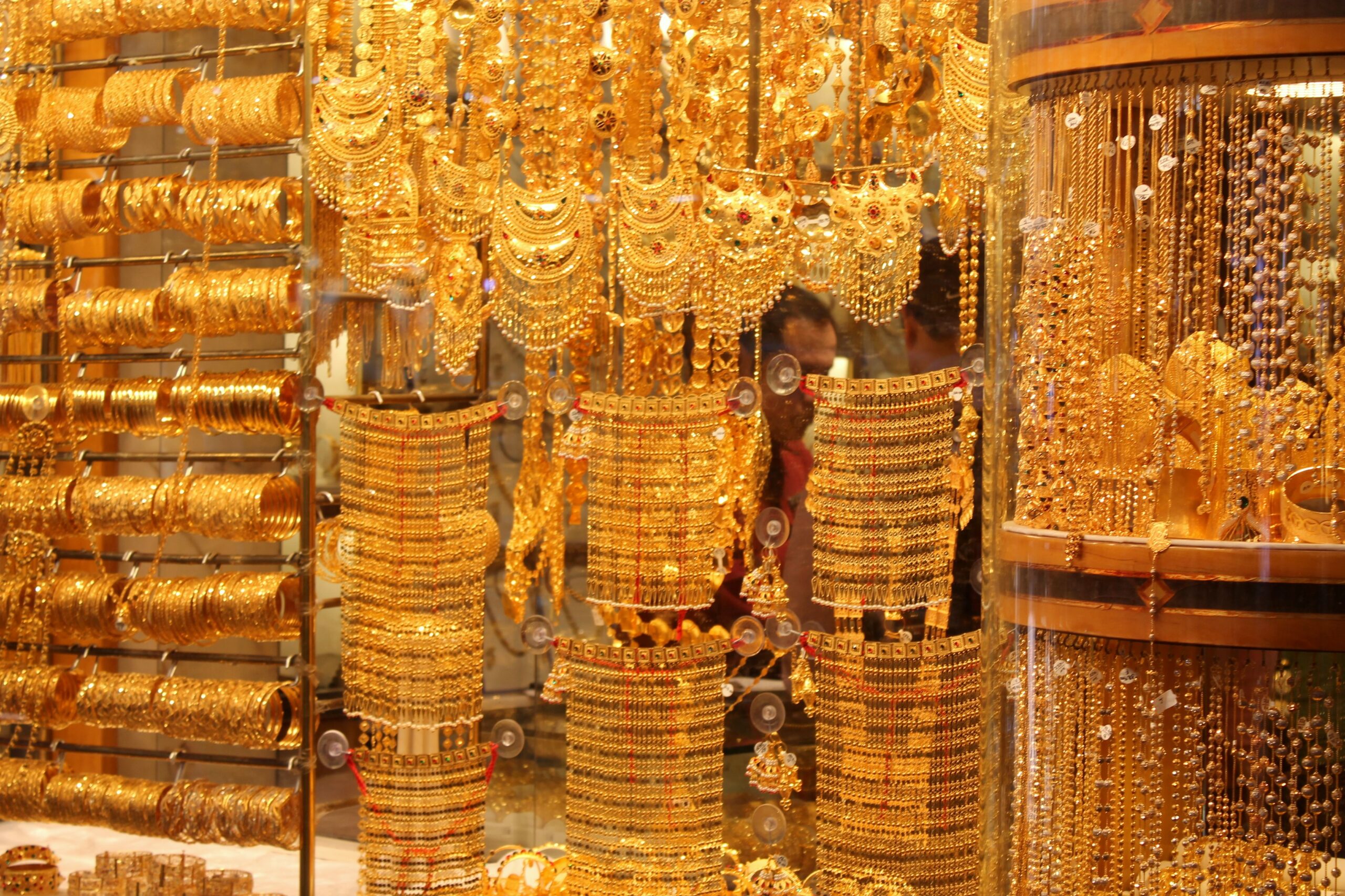 حافظ على فلوسك.. سعر جرام الذهب عيار 21 سعر الذهب اليوم الأربعاء 22 يناير 2025 داخل سوق الصاغة