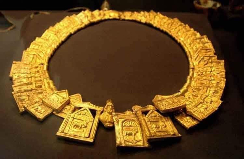 المصريين هيعوموا في الملايين.. اكتشاف أثري أغلى كنز فى العالم بمصر ويضم المئات من السبائك الذهبية