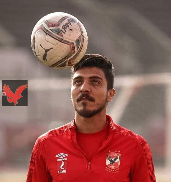 الأهلي يستقر علي بيع نجم الفريق مقابل 4 ملايين دولار.. موقف محمد شريف من العودة